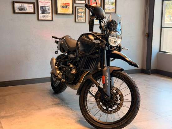 ROYAL ENFIELD-HIMALAYAN 450 MANA BLACK-2026