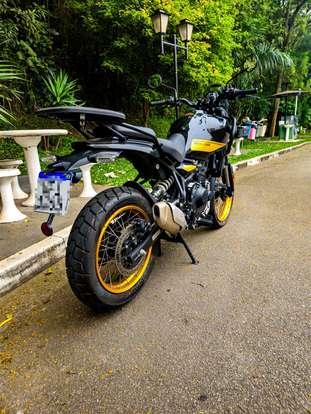 ROYAL ENFIELD-HIMALAYAN 450 HANLE BLACK-2025