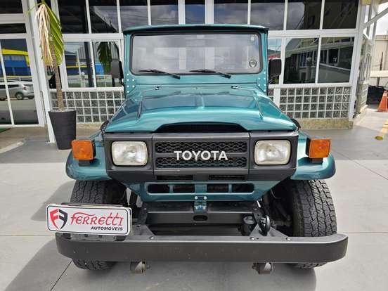 TOYOTA-BANDEIRANTE-1989