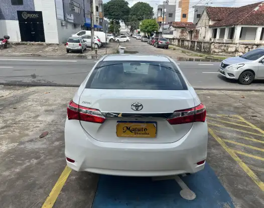 TOYOTA-COROLLA-2015