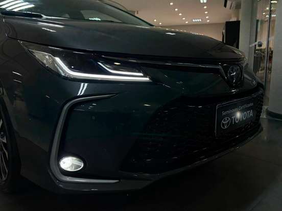 TOYOTA-COROLLA-2025