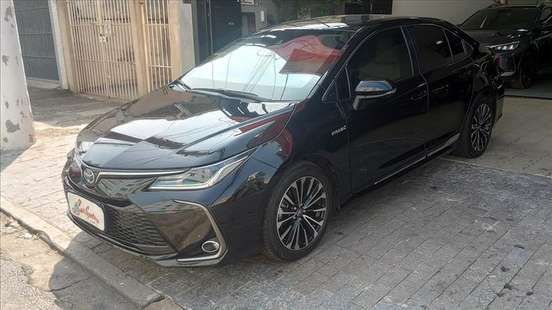 TOYOTA-COROLLA-2024
