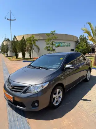 TOYOTA-COROLLA-2012