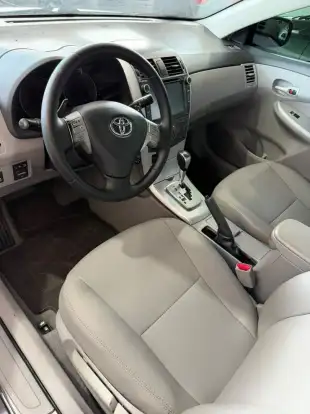 TOYOTA-COROLLA-2012