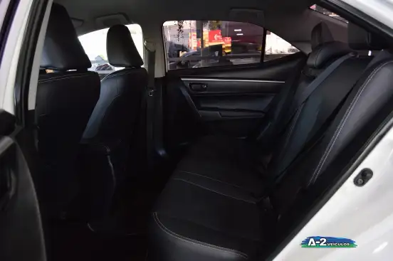 TOYOTA-COROLLA-2018