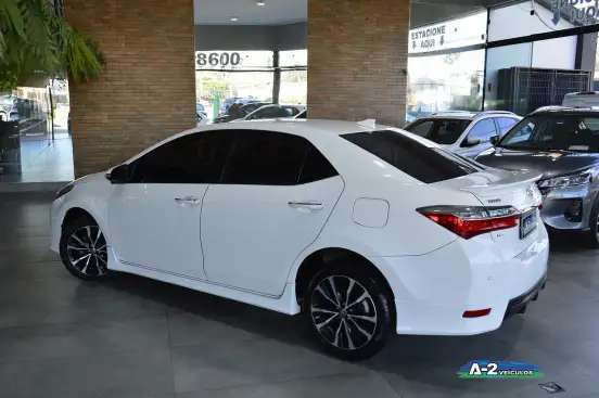 TOYOTA-COROLLA-2018
