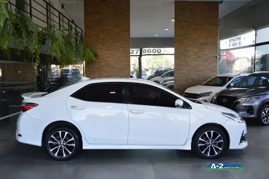 TOYOTA-COROLLA-2018
