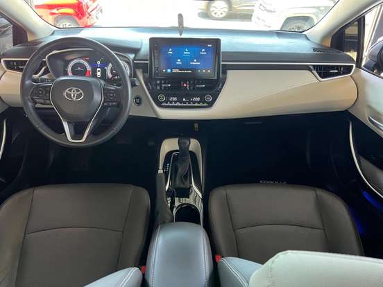 TOYOTA-COROLLA-2024