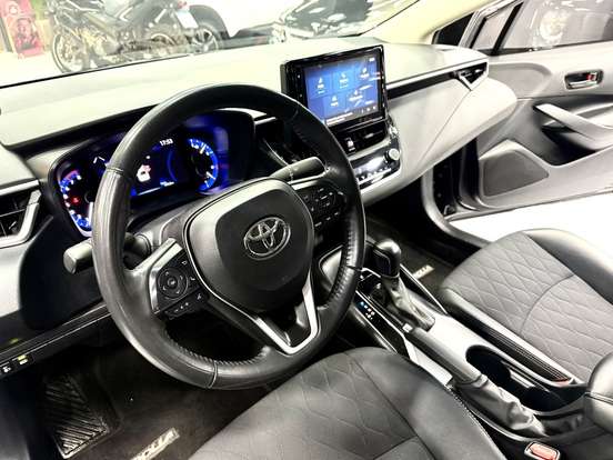 TOYOTA-COROLLA-2024