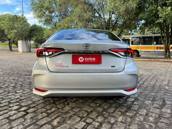 TOYOTA-COROLLA-2021