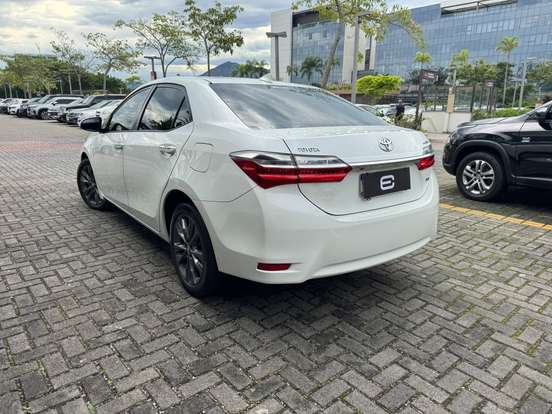 TOYOTA-COROLLA-2019