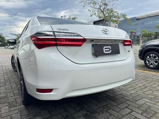 TOYOTA-COROLLA-2.0 XEI 16V FLEX 4P AUTOMÁTICO TOYOTA-COROLLA-2019