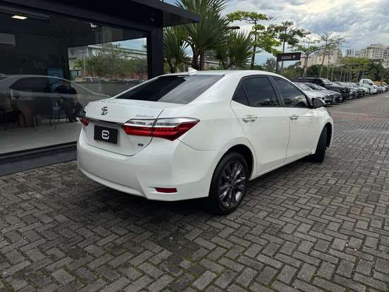 TOYOTA-COROLLA-2019