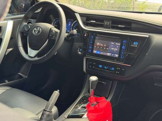 TOYOTA-COROLLA-2019