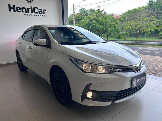 TOYOTA-COROLLA-2018