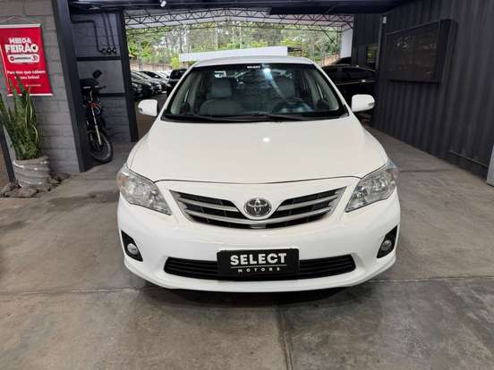 TOYOTA-COROLLA-2013
