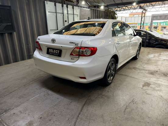 TOYOTA-COROLLA-2013