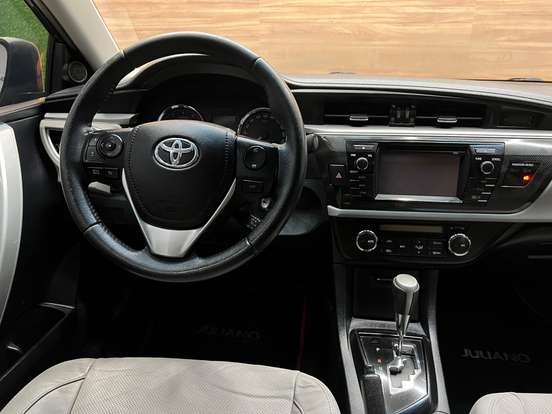 TOYOTA-COROLLA-2014