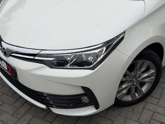 TOYOTA-COROLLA-2019