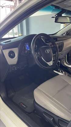TOYOTA-COROLLA-2017