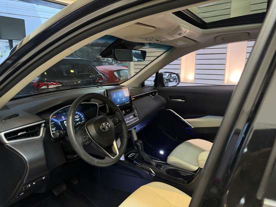 TOYOTA-COROLLA CROSS-2024