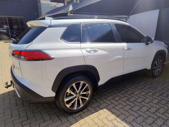 TOYOTA-COROLLA CROSS-2021