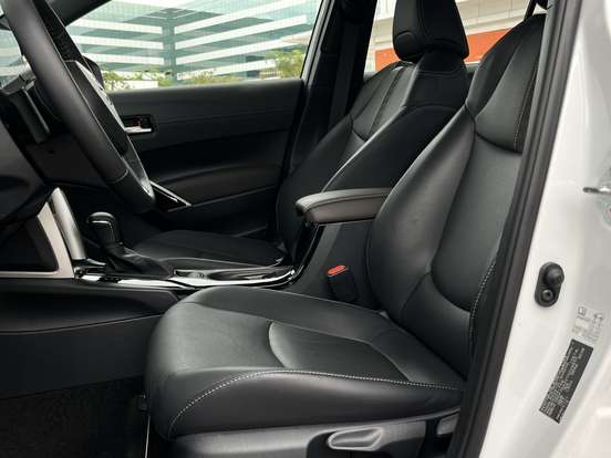 TOYOTA-COROLLA CROSS-2025