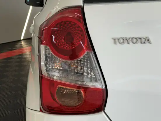 TOYOTA-ETIOS-1.3 X 16V FLEX 4P MANUAL TOYOTA-ETIOS-2015
