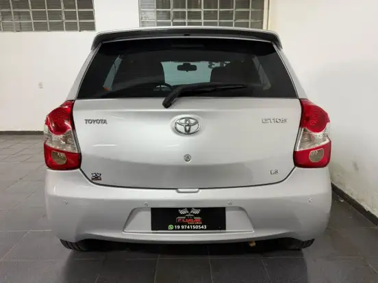 TOYOTA-ETIOS-1.3 X 16V FLEX 4P MANUAL TOYOTA-ETIOS-2013