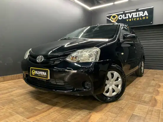 TOYOTA-ETIOS-2015