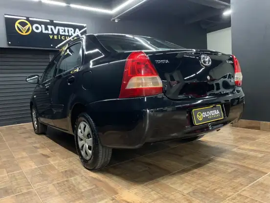 TOYOTA-ETIOS-1.5 X SEDAN 16V FLEX 4P MANUAL TOYOTA-ETIOS-2015