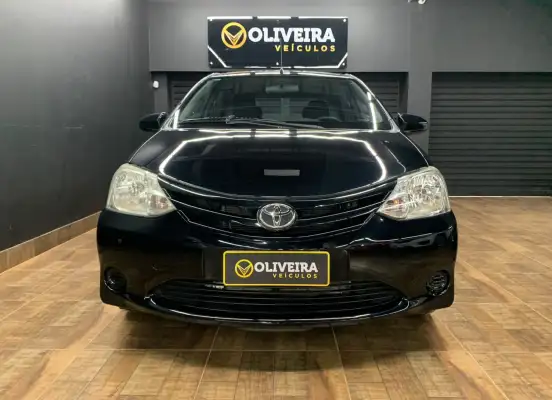 TOYOTA-ETIOS-2015