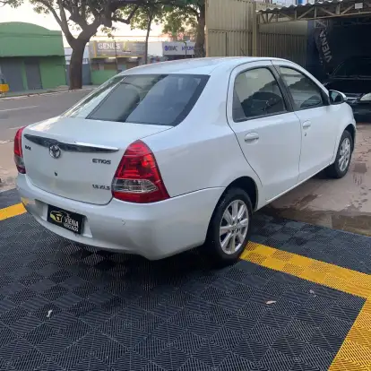 TOYOTA-ETIOS-1.5 XLS 16V FLEX 4P AUTOMÁTICO TOYOTA-ETIOS-2016