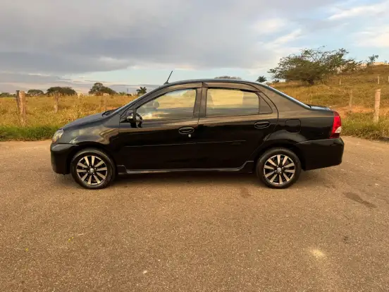 TOYOTA-ETIOS-1.5 XLS SEDAN 16V FLEX 4P AUTOMÁTICO TOYOTA-ETIOS-2019