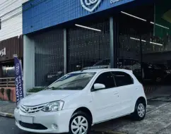TOYOTA ETIOS 1.5 XS 16V FLEX 4P AUTOMÁTICO TOYOTA ETIOS 1.5 XS 16V FLEX 4P AUTOMÁTICO