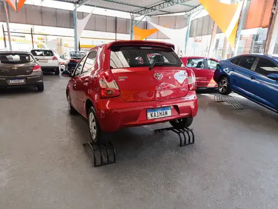 TOYOTA-ETIOS-2013