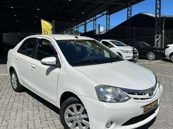 TOYOTA-ETIOS-1.3 X 16V FLEX 4P AUTOMÁTICO TOYOTA-ETIOS-2016