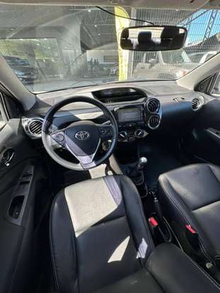 TOYOTA-ETIOS-2016