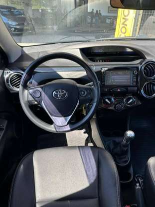 TOYOTA-ETIOS-2016