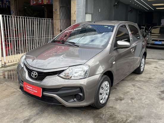 TOYOTA-ETIOS-2017