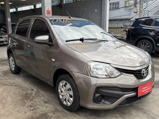 TOYOTA-ETIOS-1.3 X 16V FLEX 4P MANUAL TOYOTA-ETIOS-2017