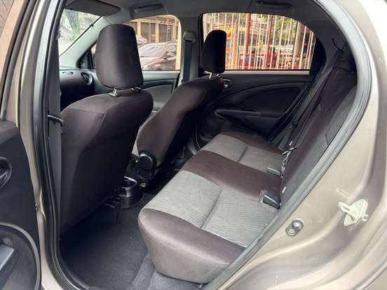 TOYOTA-ETIOS-2017