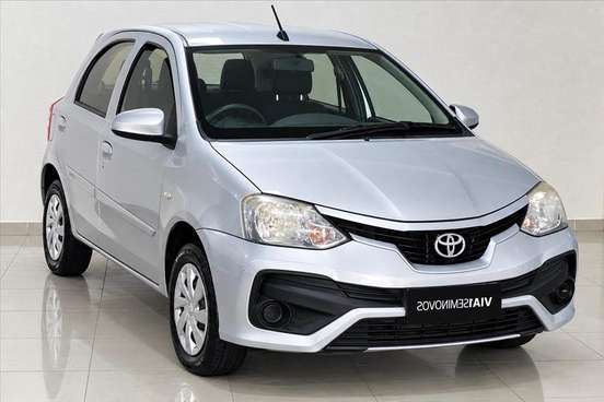 TOYOTA-ETIOS-2017