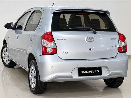 TOYOTA-ETIOS-1.3 X 16V FLEX 4P MANUAL TOYOTA-ETIOS-2017