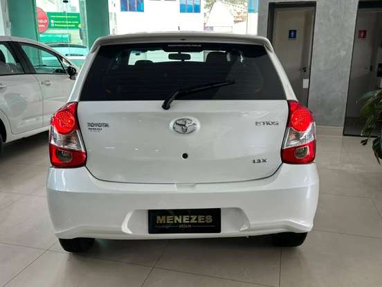 TOYOTA-ETIOS-1.3 X 16V FLEX 4P MANUAL TOYOTA-ETIOS-2017