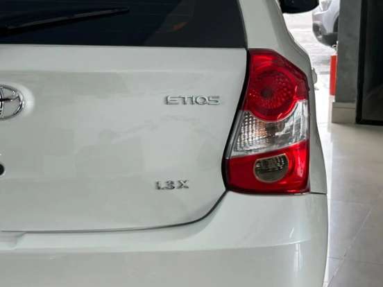 TOYOTA-ETIOS-1.3 X 16V FLEX 4P MANUAL TOYOTA-ETIOS-2017