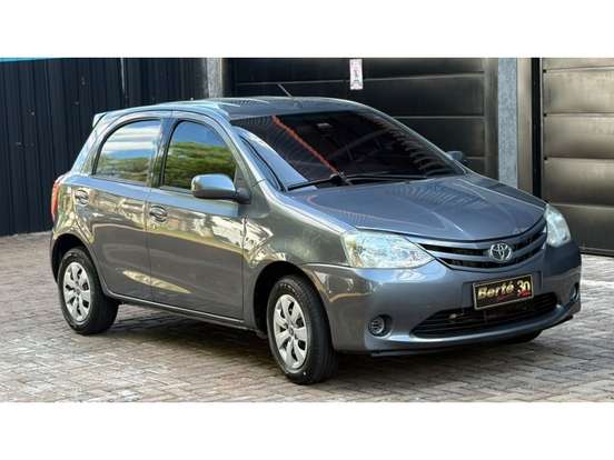 TOYOTA-ETIOS-2013