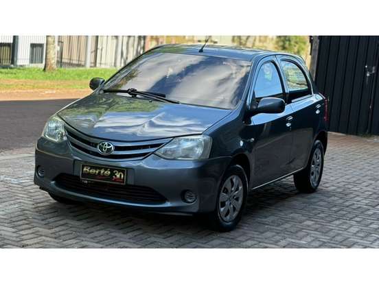 TOYOTA-ETIOS-1.3 XS 16V FLEX 4P MANUAL TOYOTA-ETIOS-2013