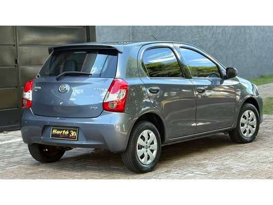 TOYOTA-ETIOS-1.3 XS 16V FLEX 4P MANUAL TOYOTA-ETIOS-2013