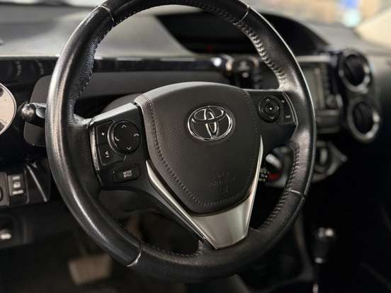 TOYOTA-ETIOS-1.5 PLATINUM 16V FLEX 4P AUTOMÁTICO TOYOTA-ETIOS-2017